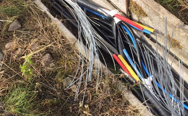 لصوص الكابلات يتسببون في انقطاع التيار الكهربائي عن الآلاف في ألمانيا