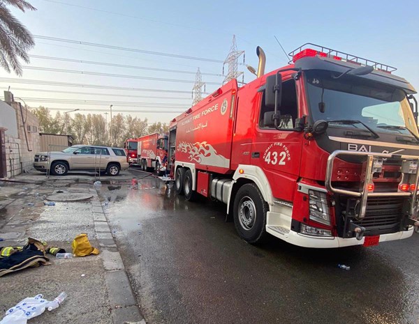 إخماد حريق منزلين في منطقة العارضية