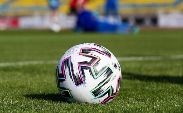 مصرع مدرب كرة قدم في بلغاريا بعد أن ضربته الصاعقة