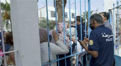 إقبال لافت للتونسيين على اليوم المفتوح للتطعيم ضد كورونا