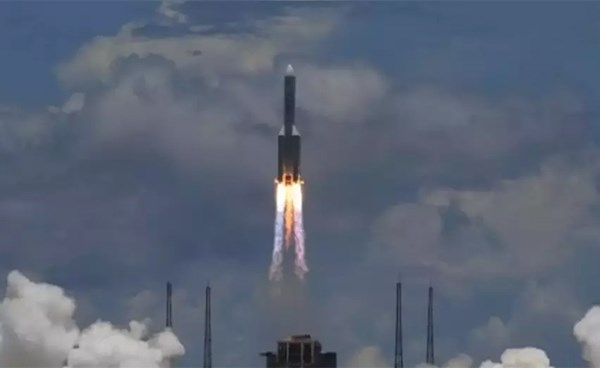 الصين تطلق بنجاح قمرا صناعيا جديدا لرصد الأرض