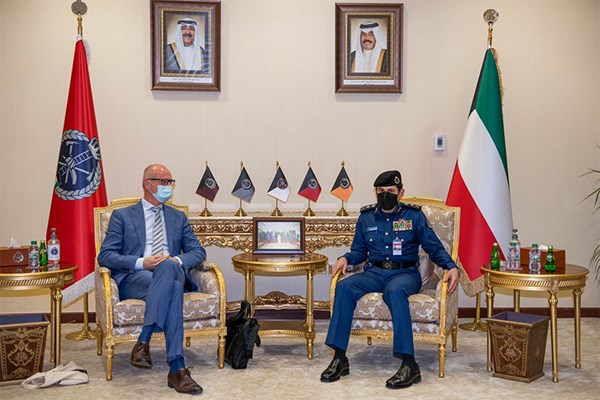 الفريق المكراد استقبل رئيس قطاع الشؤون السياسية والأمن لقوات حلف شمال الأطلسي للشرق الأوسط وشمال أفريقيا