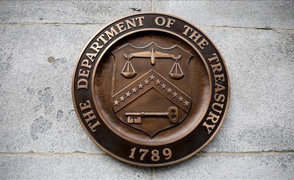 الاكتتاب في سندات الخزانة الأمريكية العشرية فوق المتوسط