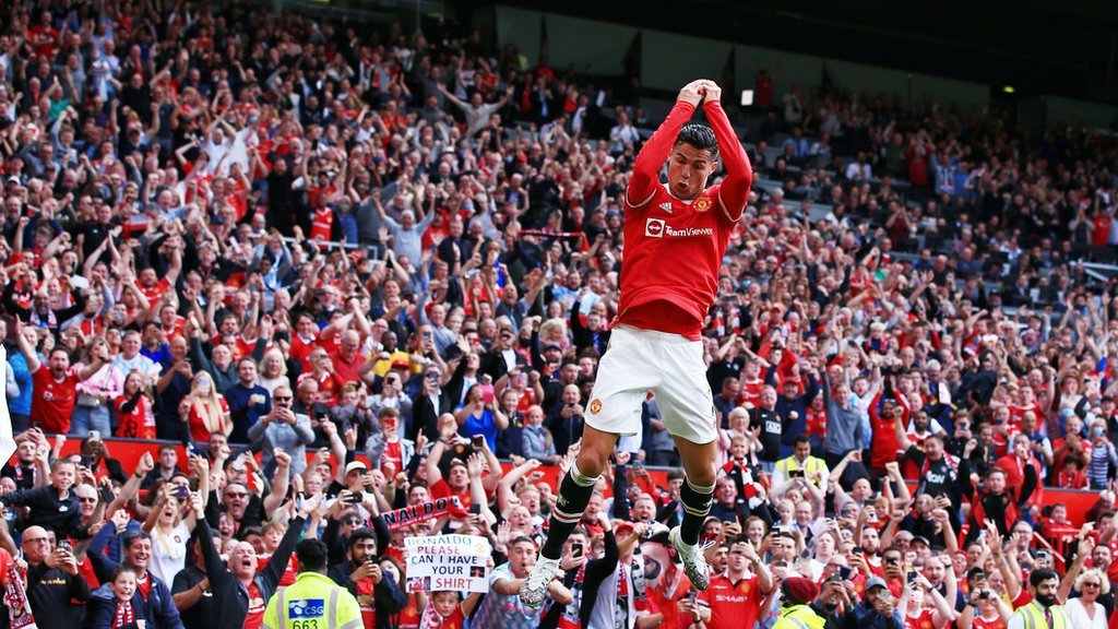 كريستيانو رونالدو :شعرت بـ”توتر شديد” قبل أول مباراة مع مانشستر يونايتد