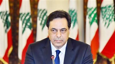 قبل أيام من استجوابه بقضية المرفأ.. رئيس الحكومة السابق يغادر لبنان