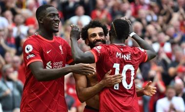 ليفربول يقضي على بالاس بثلاثية إفريقية.. ويتصدر البريميرليغ