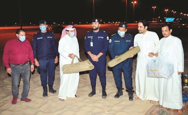 إطلاق مبادرة لتوعية الشباب بمخاطر الجلوس على جوانب الطرق السريعة