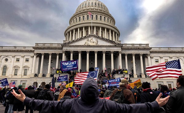 لجنة التحقيق في هجوم الكابيتول تستدعى مسؤولا سابقا بوزارة العدل