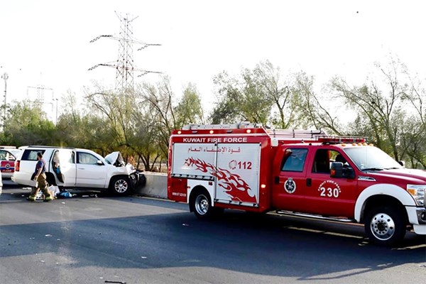 وفاة و3 إصابات في “تصادم” على طريق الملك فهد