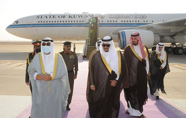 ولي العهد يصل إلى الرياض لحضور قمة مبادرة الشرق الأوسط الأخضر