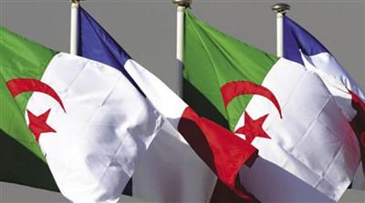 الجزائر تستدعي سفيرها لدى باريس للتشاور
