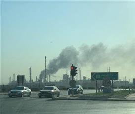 البترول الوطنية تعلن السيطرة الكاملة على الحريق الذي اندلع صباح اليوم في وحدة إزالة الكبريت بمصفاة ميناء الأحمدي