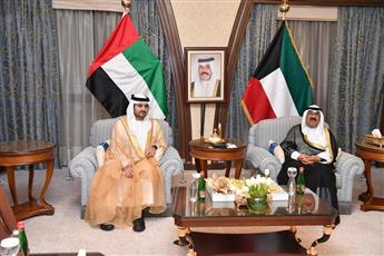 سمو ولي العهد يستقبل نائب حاكم دبي على هامش قمة مبادرة الشرق الأوسط الأخضر بالرياض