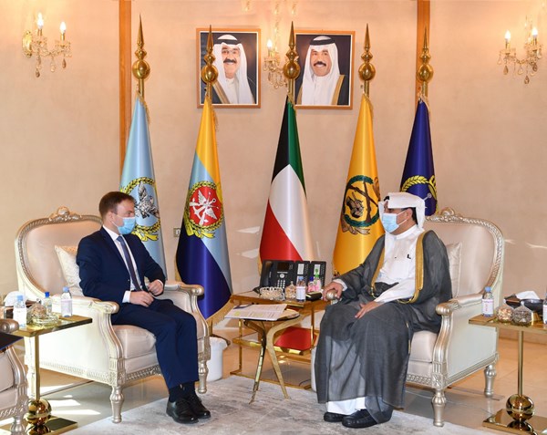 وزير الدفاع لرئيس وفد العلاقات في البرلمان الأوروبي: موقف دول الاتحاد النبيل في الغزو سيظل راسخاً في ذاكرة الشعب الكويتي