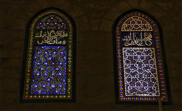 نوافذ المسجد الأقصى قصة تحكي روعة العمارة الإسلامية