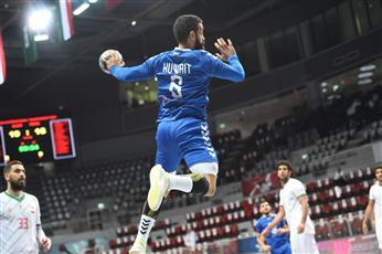 منتخب الكويت يفوز على نظيره الايراني في بطولة قطر الدولية لكرة اليد