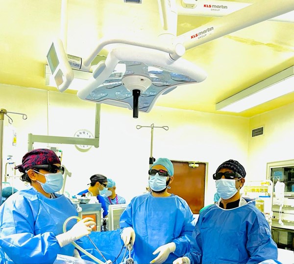 الذايدي: 28 عملية لجراحات المناظير الباطنية النسائية بتقنية المنظار 3D و 4K أجراها قسم النساء والولادة في “العدان”
