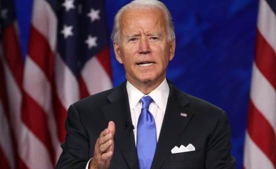 بايدن يعلن حالات الطوارئ في ولايتي تينيسي وإلينوي
