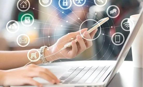 الإمارات الأولى عالميا في استخدام الإنترنت