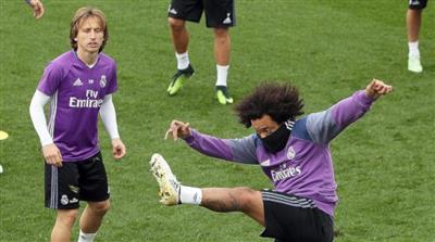 ريال مدريد يعلن إصابة مارسيلو ومودريتش بكورونا