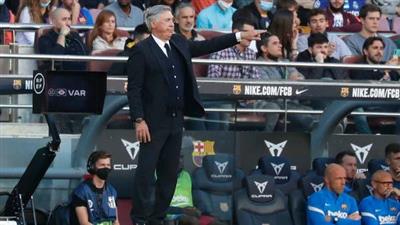 أنشيلوتي: برشلونة ليس منافسا لريال مدريد