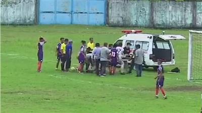 مصرع حارس مرمى بعد الاصطدام مع لاعب
