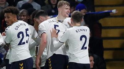 كورونا يؤجل مباراة بيرنلي وإيفرتون بالدوري الإنجليزي