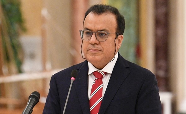 وزير الصحة: نمر بموجة عالية “غير مسبوقة” من جائحة كورونا..ونحتاج دعم الجميع للخروج منها
