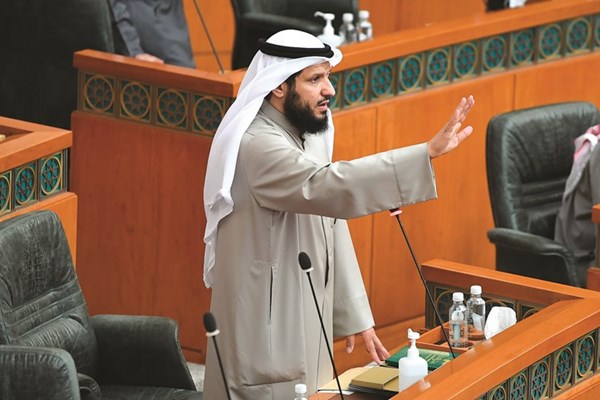 فايز الجمهور: كوني رئيساً للجنة الإسكانية فنحن على استعداد للعمل على إنهاء القضية..وأطلب من النواب إحالة قضية أرض غرب هدية للجنة لإنهائها وإحالتها للحكومة