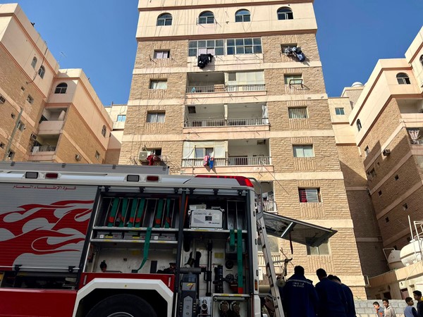 رجال الإطفاء أخمدوا حريق عمارة بالفنطاس