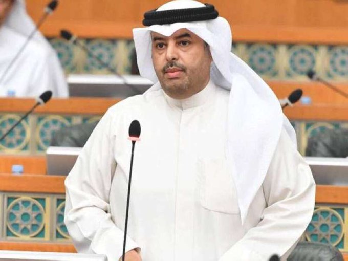 مبارك الحجرف: لا يجوز استغلال الجائحة ذريعة لتعطيل التعليم  لدرجة أن أطفال الثالث الابتدائي لا يجيدون القراءة والكتابة