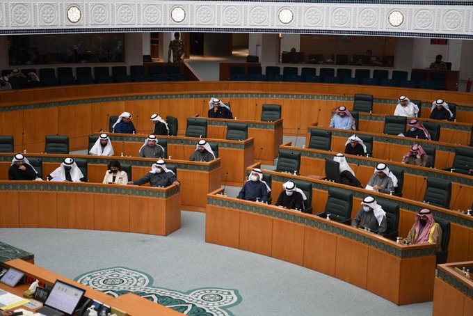 مجلس الأمة يوافق على رسالة من النائب أسامة الشاهين يطلب فيها إحالة الاقتراحات بقوانين المتعلقة بالمتقاعدين والمدرجة على جدول أعمال اللجنة التشريعية إلى اللجنة المالية خلال أسبوعين