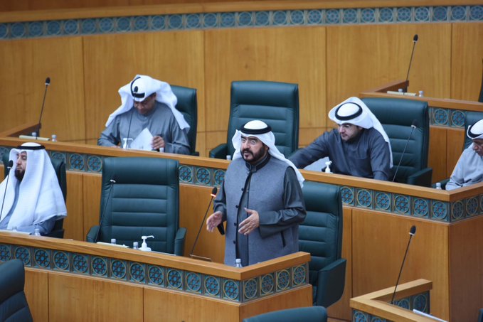 سعدون حماد: المادة 17 مكرر من القانون تنص على جواز الصلح ودفع غرامة 50 ديناراً والبند 3 المتعلق بمن خالط الناس متعمداً رغم علمه بالمرض مازال قائماً ولا يشمله موضوع الصلح