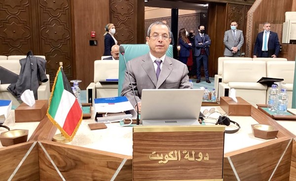 الكويت: التحديات الاقتصادية بالعالم أدت إلى تذبذب أسواق الطاقة وتهديد استدامة الأمن الغذائي والموارد الطبيعية