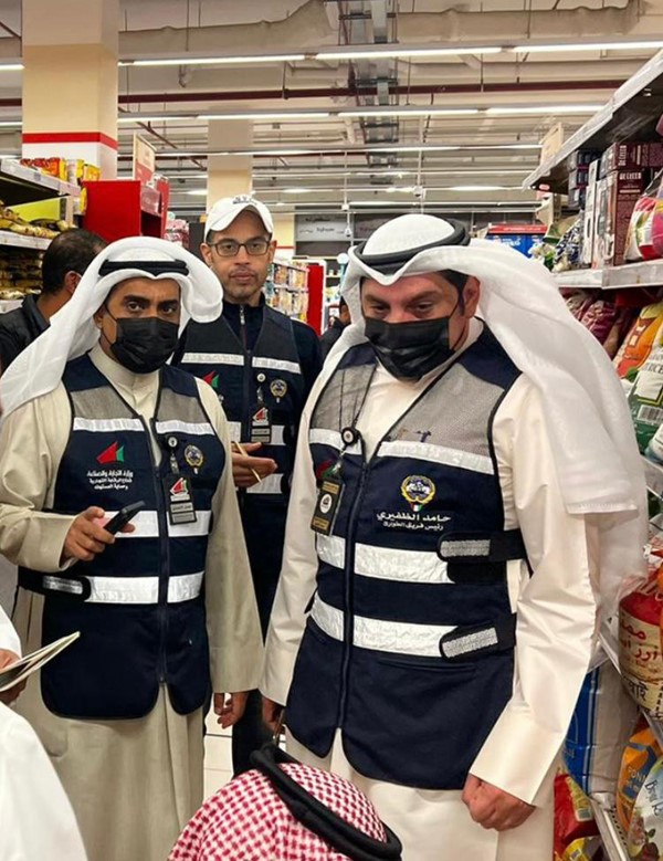 «التجارة» ترصد ارتفاعاً مصطنعاً للأسعار بأسواق في العاصمة