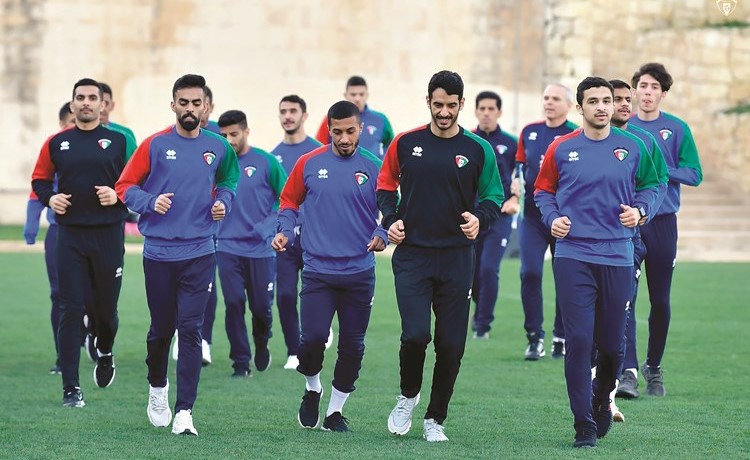 «الأزرق» يكثف علاج المصابين.. والأولمبي يغير التكتيك