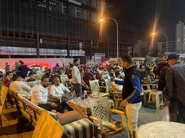 جمهور الفراعنة في مقاهي الكويت قبل مباراة الصعود أمام السنغال