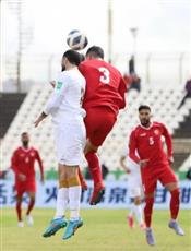 لبنان يودع تصفيات كأس العالم بعد خسارته أمام سوريا