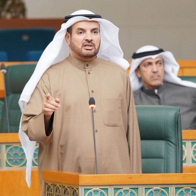 العازمي: إقامة الحفلات مخالفة للشرع والتقاليد.. ماذا يستفيد الشعب من إحضار مطرب؟ هذا دمار للجيل