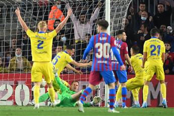برشلونة يترنح مجددًا ويسقط أمام قادش في «كامب نو»