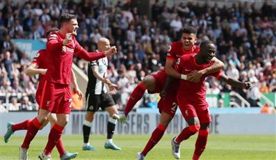 ليفربول يتصدر الدوري الإنجليزي بالفوز على نيوكاسل