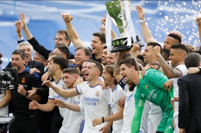 #ريال_مدريد يتوج بلقب الدوري الإسباني للمرة الـ 35 في تاريخه #ريال_مدريد_اسبانيول