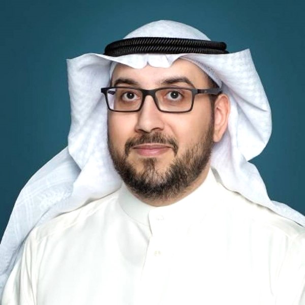 أسامة الشاهين لوزير الصحة: هل منح الإداريون ومديرو الإدارات مكافأة الصفوف الأمامية بمستوى شريحة الفئة الأولى (عالي الخطورة)؟