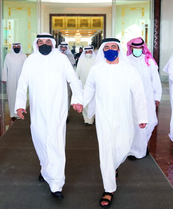 ممثل الأمير قدم واجب العزاء إلى رئيس الإمارات بوفاة الشيخ خليفة بن زايد