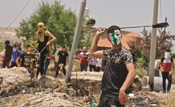 الاحتلال يواصل سياسة الاقتحامات والاعتقالات والهدم غداة «مسيرة الأعلام» الاستفزازية في القدس