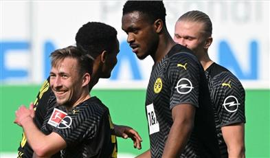 الدوري الألماني.. دورتموند يفوز على غرويتر فورت بثلاثية