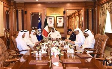 وزير الداخلية يعقد اجتماعاً تنسيقياً لبحث ملف العمالة المخالفة بالقطاع الأهلي