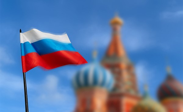 روسيا تدرس اللجوء إلى الفائدة السلبية لمحاربة الدولار واليورو