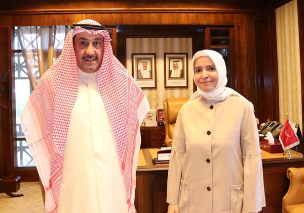 فيصل الحمود يبحث والسفيرة التركية تعزيز العلاقات