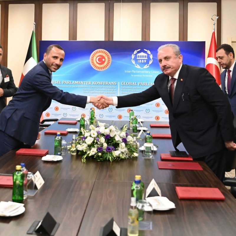 الغانم بحث مع نظيره التركي تطورات قضايا المستثمرين الكويتيين